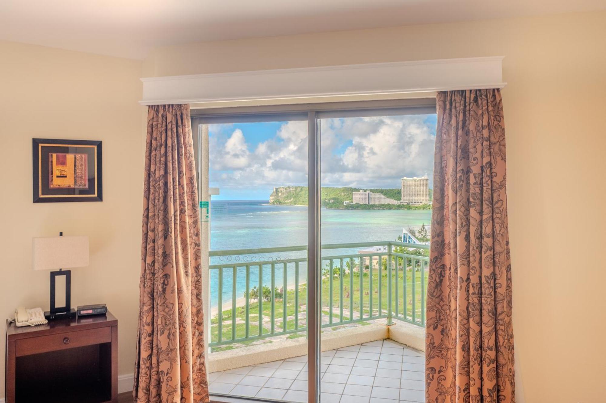 Holiday Resort & Spa Guam Tumon Exteriér fotografie